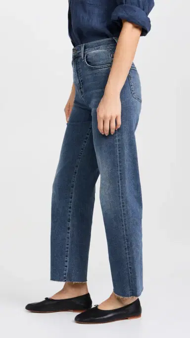 7 For All Mankind Cropped Alexa Jeans with Raw Cut Hem | Thumbnail 4 7 For All Mankind Cropped Alexa Jeans with Raw Cut Hem | Thumbnail 4