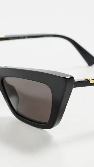 Bottega Veneta Snap Sunglasses Black-Black-Grey One Size | Thumbnail 5 Bottega Veneta Snap Sunglasses Black-Black-Grey One Size | Thumbnail 5