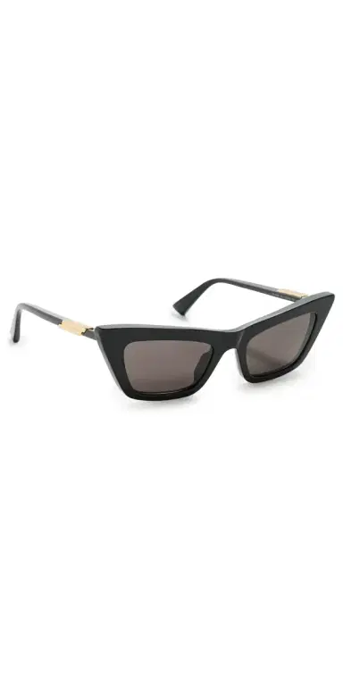 Bottega Veneta Snap Sunglasses Black-Black-Grey One Size | Thumbnail 1 Bottega Veneta Snap Sunglasses Black-Black-Grey One Size | Thumbnail 1