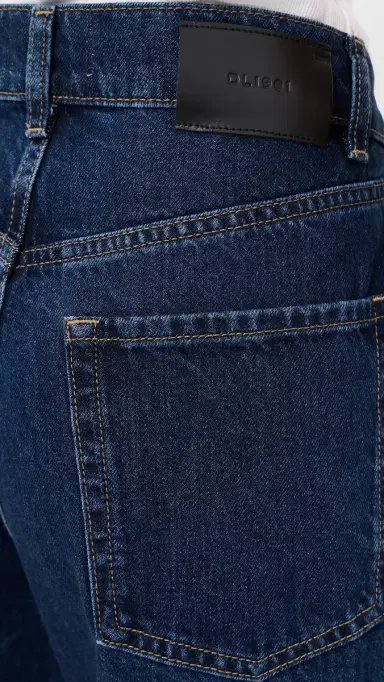 DL1961 Taylor Relaxed Barrel HIGHLUXE Jeans Lake House | Thumbnail 6 DL1961 Taylor Relaxed Barrel HIGHLUXE Jeans Lake House | Thumbnail 6