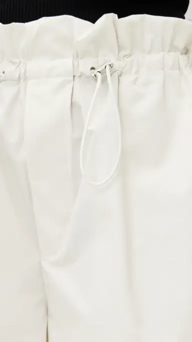 AGOLDE Lydia Shorts Chalk White | Thumbnail 6 AGOLDE Lydia Shorts Chalk White | Thumbnail 6