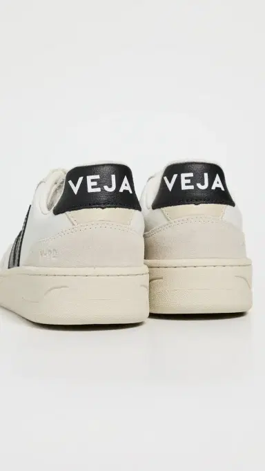 Veja V-90 Sneakers White/Black | Thumbnail 4 Veja V-90 Sneakers White/Black | Thumbnail 4