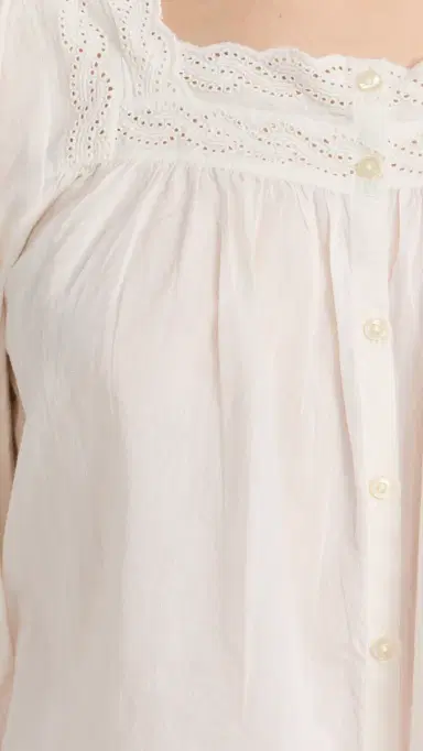 The Great. THE GREAT. The Eyelet Button Sleep Top True White 2 | Thumbnail 6 The Great. THE GREAT. The Eyelet Button Sleep Top True White 2 | Thumbnail 6