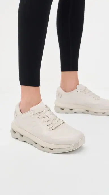 ON Cloudzone Sneakers Pearl/Truffle 9 | Thumbnail 3 ON Cloudzone Sneakers Pearl/Truffle 9 | Thumbnail 3
