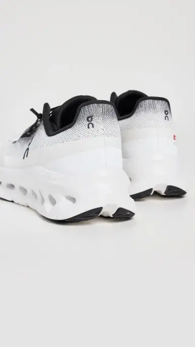 ON Cloudtilt Sneakers Black Ivory 9 | Thumbnail 3 ON Cloudtilt Sneakers Black Ivory 9 | Thumbnail 3