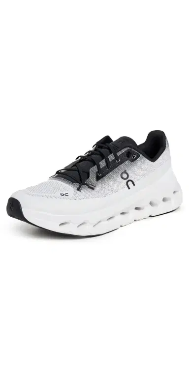 ON Cloudtilt Sneakers Black Ivory 9 | Thumbnail 1 ON Cloudtilt Sneakers Black Ivory 9 | Thumbnail 1