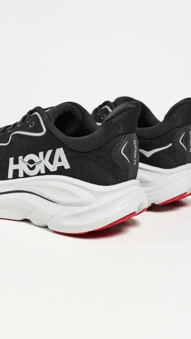 HOKA Clifton Sneakers Black / Silver | Thumbnail 3 HOKA Clifton Sneakers Black / Silver | Thumbnail 3