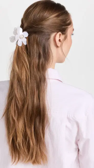 Lele Sadoughi Lily Claw Clip Mother of Pearl One Size | Thumbnail 3 Lele Sadoughi Lily Claw Clip Mother of Pearl One Size | Thumbnail 3