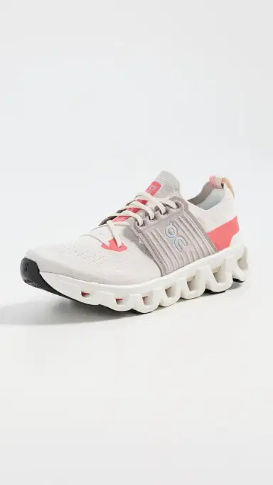 On Cloudswift 4 Sneakers Cream/Salmon | Thumbnail 2 On Cloudswift 4 Sneakers Cream/Salmon | Thumbnail 2