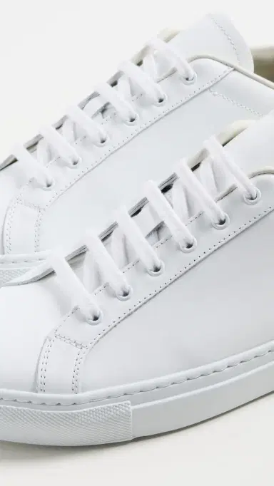 Common Projects Retro Classic Sneakers White/Black | Thumbnail 6 Common Projects Retro Classic Sneakers White/Black | Thumbnail 6