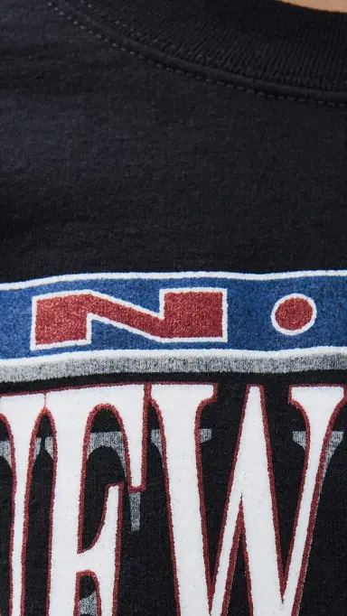 Junk Food Giants Helmet Fleamarket Crew weatshirt Black | Thumbnail 6 Junk Food Giants Helmet Fleamarket Crew weatshirt Black | Thumbnail 6