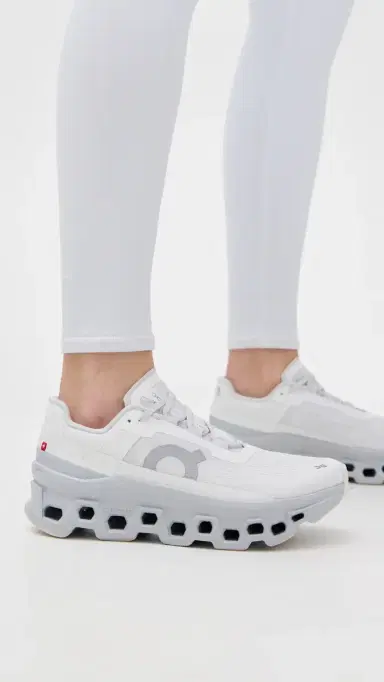 On Cloudmonster Sneakers White Glacier | Thumbnail 3 On Cloudmonster Sneakers White Glacier | Thumbnail 3