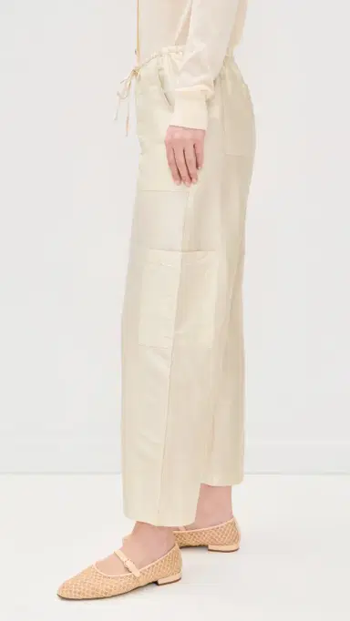 DONNI. DONNI. The Taffeta Drawstring Cargo Pants Creme L | Thumbnail 4 DONNI. DONNI. The Taffeta Drawstring Cargo Pants Creme L | Thumbnail 4