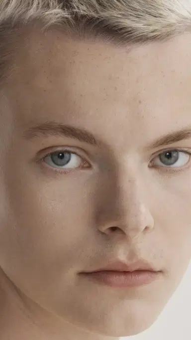 Rose Inc Softlight Skin-Smoothing Liquid Foundation 3N Fair Neutral 30ml | Thumbnail 4 Rose Inc Softlight Skin-Smoothing Liquid Foundation 3N Fair Neutral 30ml | Thumbnail 4