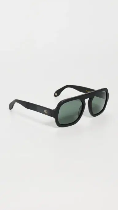 Vontélle Strivers Row Sunglasses Noir One Size | Thumbnail 4 Vontélle Strivers Row Sunglasses Noir One Size | Thumbnail 4