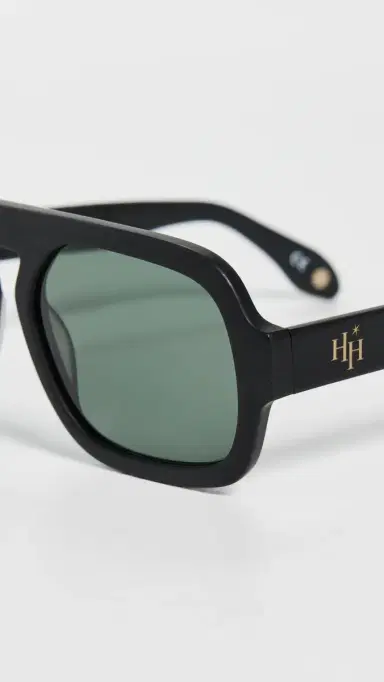Vontélle Strivers Row Sunglasses Noir One Size | Thumbnail 5 Vontélle Strivers Row Sunglasses Noir One Size | Thumbnail 5