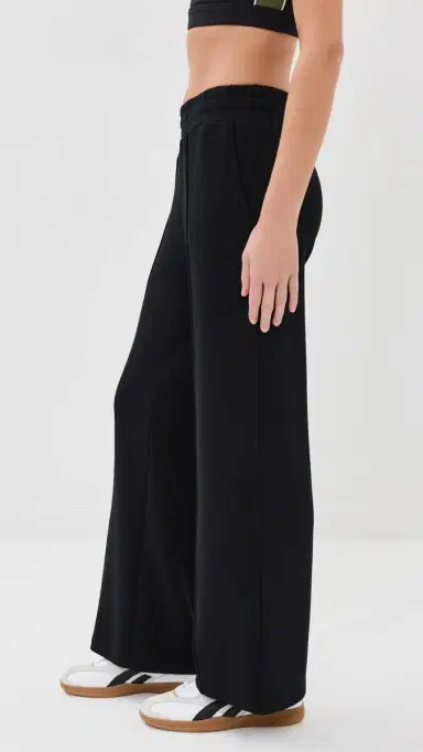 Varley The Petite Wide Leg Pant 28'' Black | Thumbnail 4 Varley The Petite Wide Leg Pant 28'' Black | Thumbnail 4