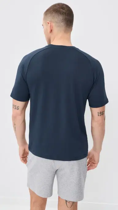 Beyond Yoga Performance Tee Nocturnal Navy L | Thumbnail 3 Beyond Yoga Performance Tee Nocturnal Navy L | Thumbnail 3