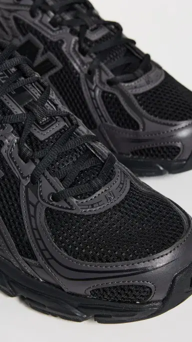 New Balance 740 Sneakers Black/Black 8 | Thumbnail 4 New Balance 740 Sneakers Black/Black 8 | Thumbnail 4