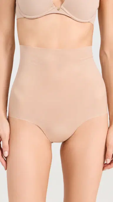 Commando Featherlight Control Briefs Beige L | Thumbnail 2 Commando Featherlight Control Briefs Beige L | Thumbnail 2