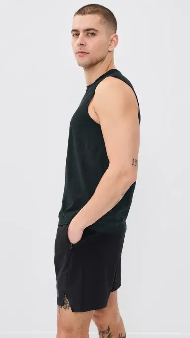 Beyond Yoga Featherweight Freeflo Muscle Tank 2.0 Darkest Night | Thumbnail 4 Beyond Yoga Featherweight Freeflo Muscle Tank 2.0 Darkest Night | Thumbnail 4