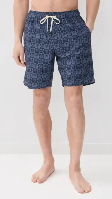 Fair Harbor The Anchor Swim Trunks 8 Navy Hibiscus | Thumbnail 2 Fair Harbor The Anchor Swim Trunks 8 Navy Hibiscus | Thumbnail 2