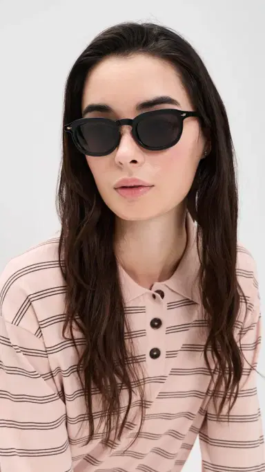 Le Specs Heart Throb Sunglasses Black One Size | Thumbnail 3 Le Specs Heart Throb Sunglasses Black One Size | Thumbnail 3