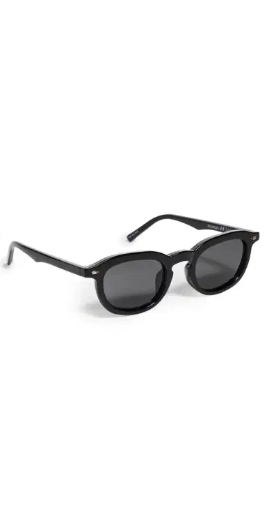 Le Specs Heart Throb Sunglasses Black One Size | Thumbnail 1 Le Specs Heart Throb Sunglasses Black One Size | Thumbnail 1