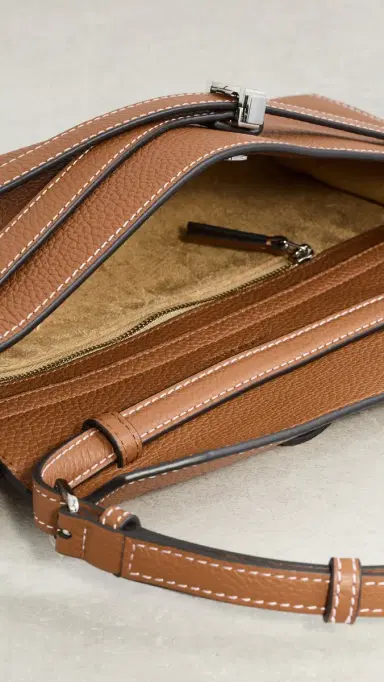 Veronica Beard Dash Clutch | Thumbnail 6 Veronica Beard Dash Clutch | Thumbnail 6