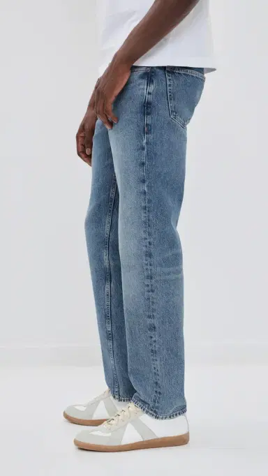 Frame The Straight Jeans | Thumbnail 4 Frame The Straight Jeans | Thumbnail 4