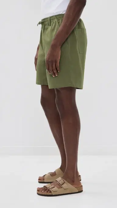 Bather Cotton Herringbone eisure Shorts 7 Olive | Thumbnail 4 Bather Cotton Herringbone eisure Shorts 7 Olive | Thumbnail 4