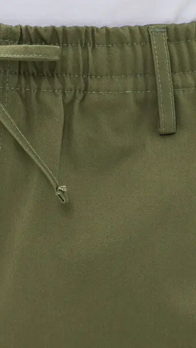 Bather Cotton Herringbone eisure Shorts 7 Olive | Thumbnail 6 Bather Cotton Herringbone eisure Shorts 7 Olive | Thumbnail 6