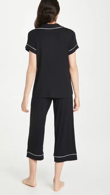 Eberjey Gisele Short Sleeve Crop Pajama et Black/orbet Pink | Thumbnail 3 Eberjey Gisele Short Sleeve Crop Pajama et Black/orbet Pink | Thumbnail 3