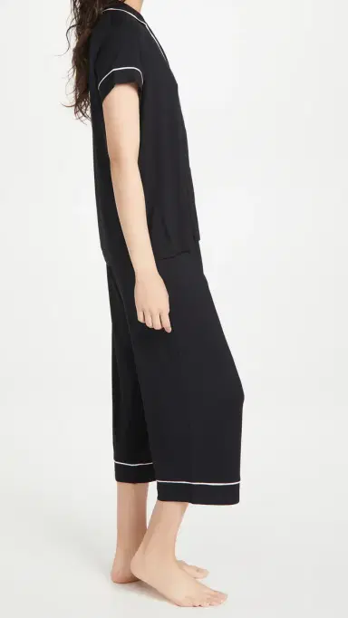 Eberjey Gisele Short Sleeve Crop Pajama et Black/orbet Pink | Thumbnail 4 Eberjey Gisele Short Sleeve Crop Pajama et Black/orbet Pink | Thumbnail 4