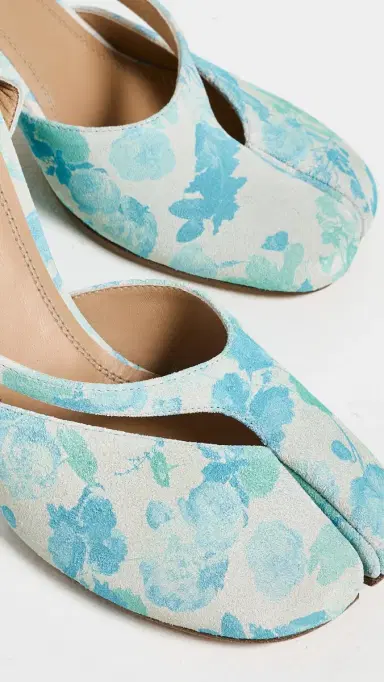 Maison Margiela Tabi Sandal Pumps White/Light Blue | Thumbnail 6 Maison Margiela Tabi Sandal Pumps White/Light Blue | Thumbnail 6