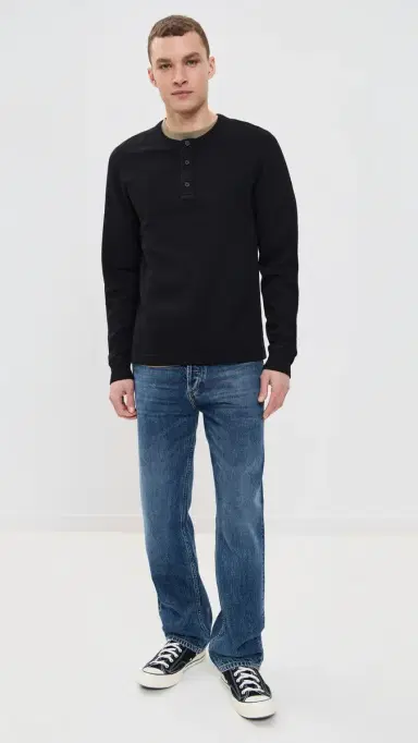 Reigning Champ Lightweight Waffle Standard Henley Black | Thumbnail 5 Reigning Champ Lightweight Waffle Standard Henley Black | Thumbnail 5