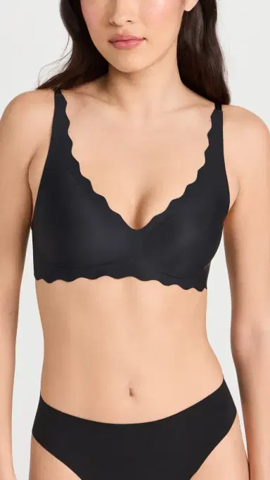 b.tempt'd by Wacoal b. tempt'd by Wacoal B Wow'd Wire Free Bralette Night S | Thumbnail 2 b.tempt'd by Wacoal b. tempt'd by Wacoal B Wow'd Wire Free Bralette Night S | Thumbnail 2