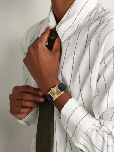 Cartier Tank Louis Medium 18-karat Gold Watch | Thumbnail 2 Cartier Tank Louis Medium 18-karat Gold Watch | Thumbnail 2