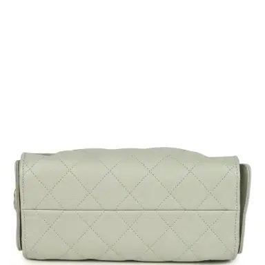 Chanel Chanel Mini 25 Hobo Bag Light Green Caviar Antique Gold Hardware | Thumbnail 7 Chanel Chanel Mini 25 Hobo Bag Light Green Caviar Antique Gold Hardware | Thumbnail 7