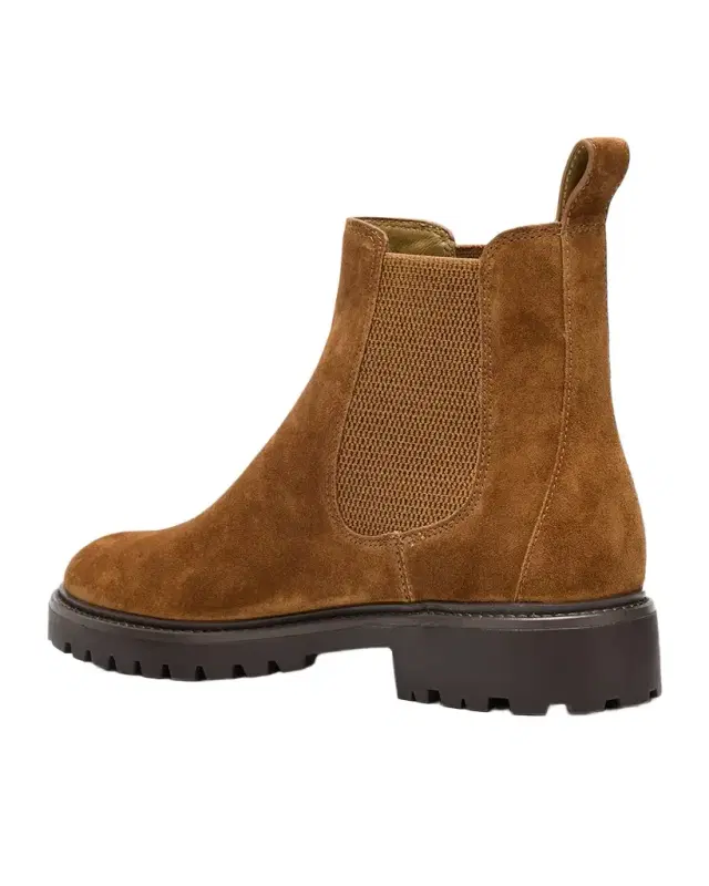 Men 's Dave Suede Lug-Sole Chelsea Boots Men 's Dave Suede Lug-Sole Chelsea Boots