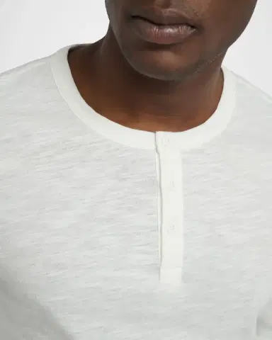 Onia Men 's Slub Cotton Long-Sleeve Henley | Thumbnail 4 Onia Men 's Slub Cotton Long-Sleeve Henley | Thumbnail 4