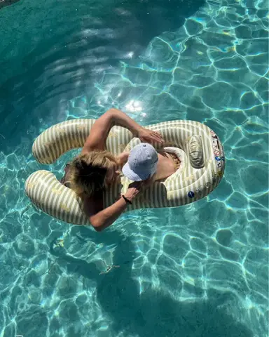 SUNNYLiFE Baby's Float Together Inflatable Pool Seat, Duck Sage Stripe | Thumbnail 6 SUNNYLiFE Baby's Float Together Inflatable Pool Seat, Duck Sage Stripe | Thumbnail 6