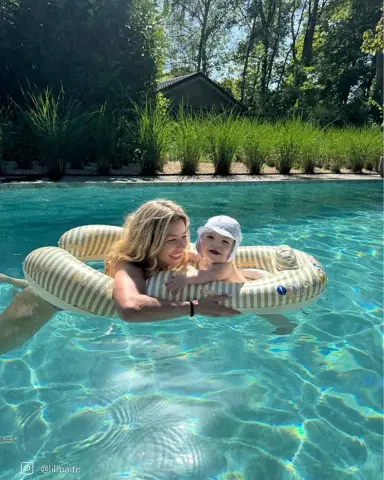 SUNNYLiFE Baby's Float Together Inflatable Pool Seat, Duck Sage Stripe | Thumbnail 7 SUNNYLiFE Baby's Float Together Inflatable Pool Seat, Duck Sage Stripe | Thumbnail 7
