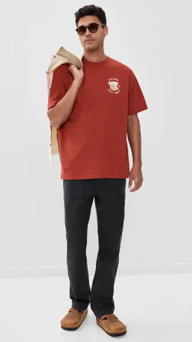 Filson Short Sleeve Bear Graphic Tee Chili Oil | Thumbnail 5 Filson Short Sleeve Bear Graphic Tee Chili Oil | Thumbnail 5
