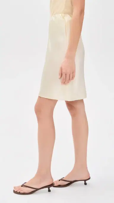 Leset Barb lip Skirt Creme | Thumbnail 4 Leset Barb lip Skirt Creme | Thumbnail 4