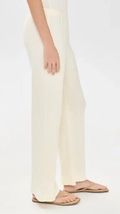 DONNI. The Pointelle Simple Crop Pants Crme | Thumbnail 4 DONNI. The Pointelle Simple Crop Pants Crme | Thumbnail 4