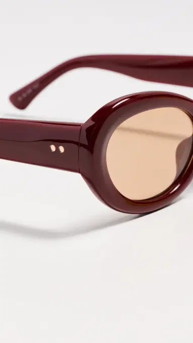 Dries Van Noten Oval Sunglasses Red One Size | Thumbnail 5 Dries Van Noten Oval Sunglasses Red One Size | Thumbnail 5