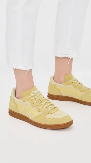Asics Skyhand OG Sneakers | Thumbnail 3 Asics Skyhand OG Sneakers | Thumbnail 3