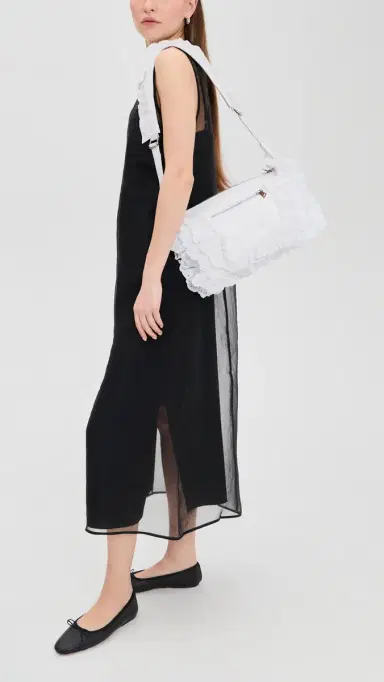 Simone Rocha Pillowcase Shoulder Bag with Daisy | Thumbnail 3 Simone Rocha Pillowcase Shoulder Bag with Daisy | Thumbnail 3