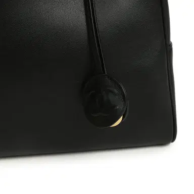 Chanel Chanel Large "Perfect Bowling" Bag Black Gold Hardware | Thumbnail 9 Chanel Chanel Large "Perfect Bowling" Bag Black Gold Hardware | Thumbnail 9